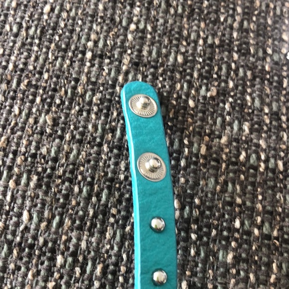 Turquoise or Yellow Leather Bow Bracelet,NWT - Picture 4 of 8